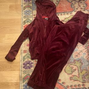 Saturday Sunday by Anthropologie Velour set size xs.